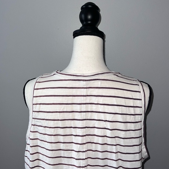 Old navy- white and purple dress - Picture 4 of 5